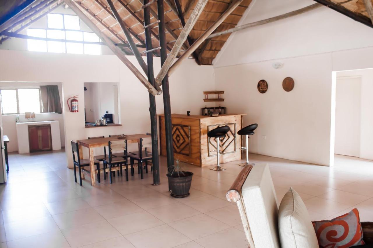 Leeville Guesthouse Kasane Zewnętrze zdjęcie