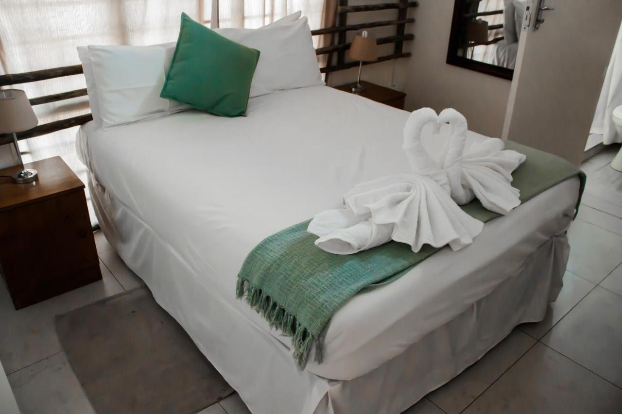Leeville Guesthouse Kasane Zewnętrze zdjęcie