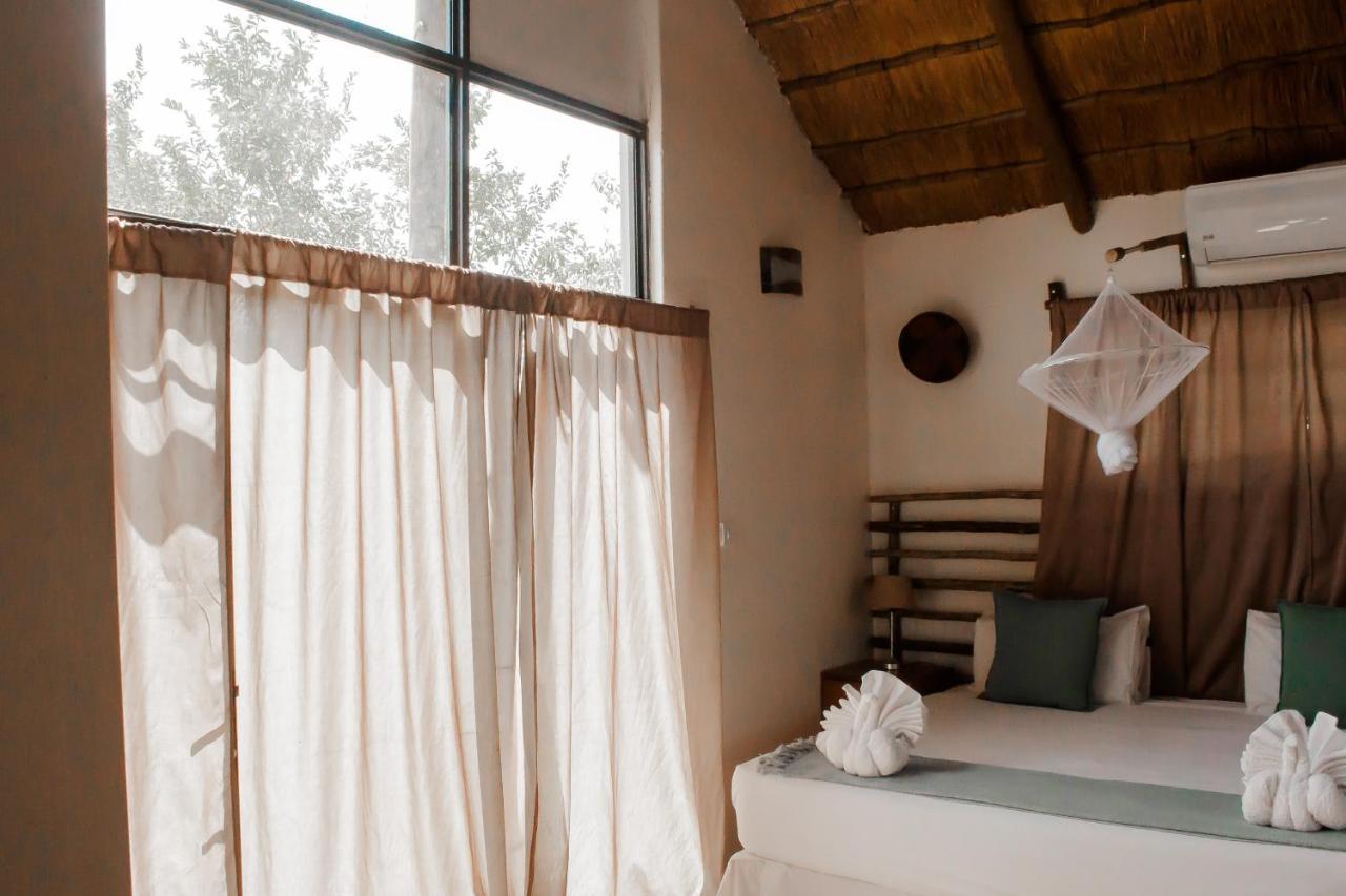Leeville Guesthouse Kasane Zewnętrze zdjęcie